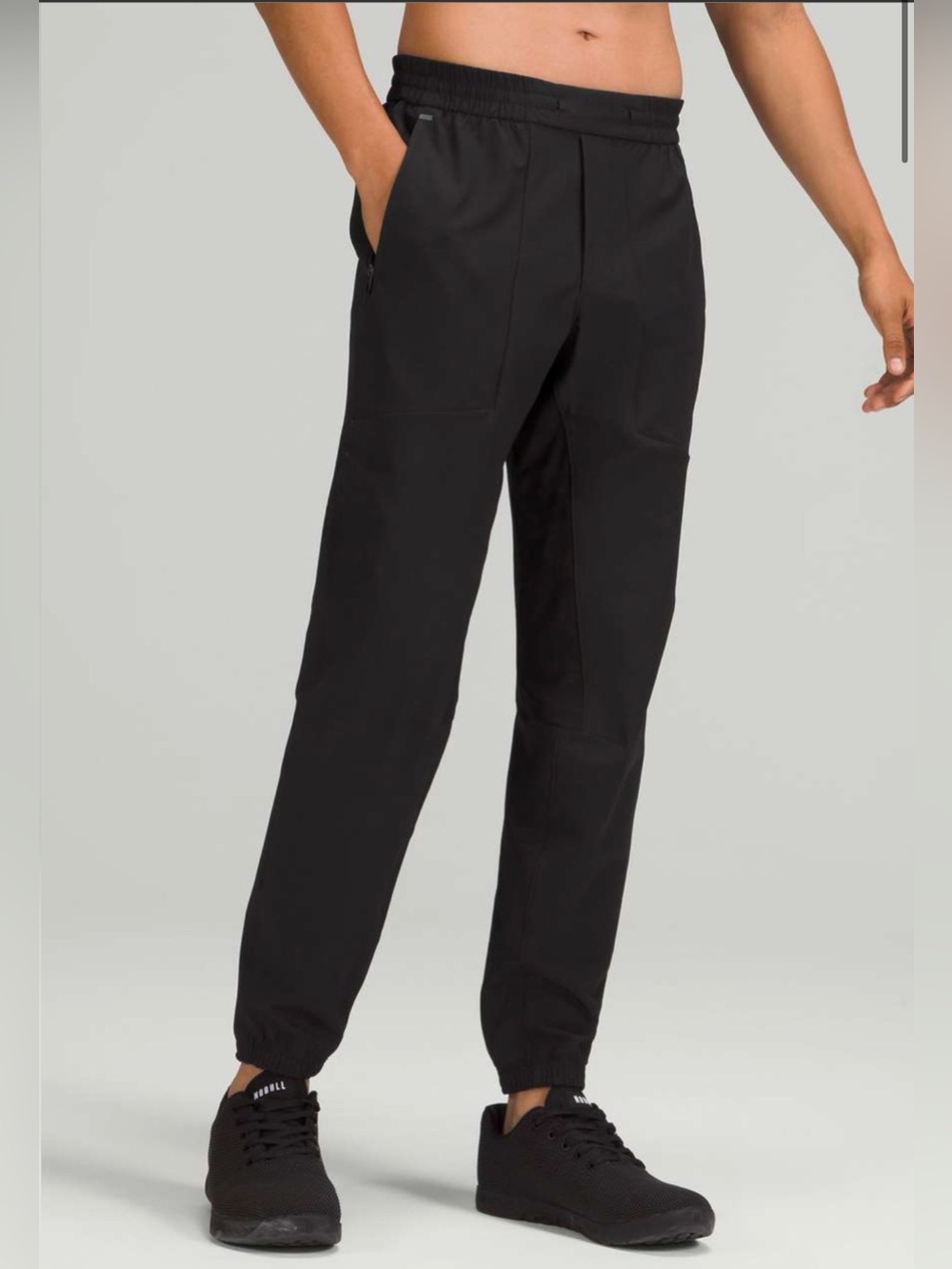 Lululemon License to Train Jogger 29"
Black